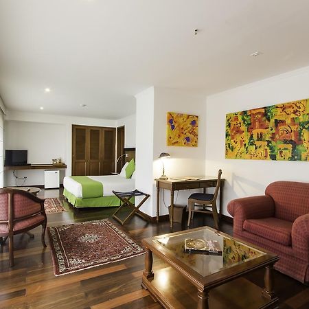 Hotel Emaus Bogotá Eksteriør bilde