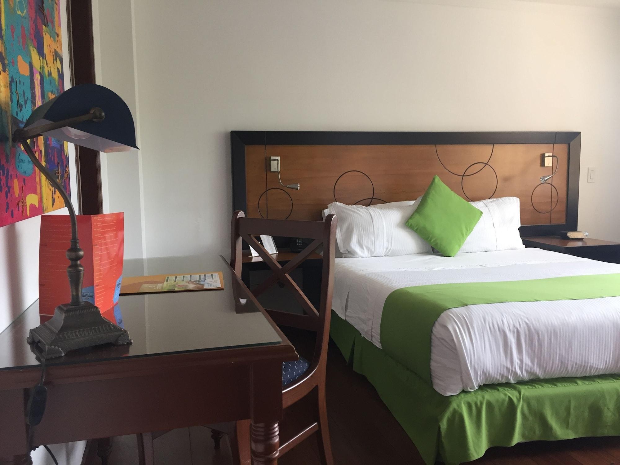 Hotel Emaus Bogotá Eksteriør bilde