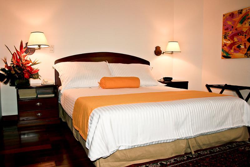 Hotel Emaus Bogotá Eksteriør bilde