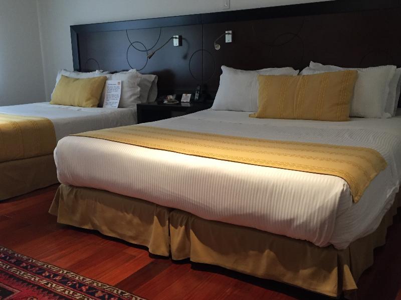 Hotel Emaus Bogotá Eksteriør bilde