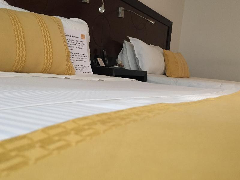Hotel Emaus Bogotá Eksteriør bilde