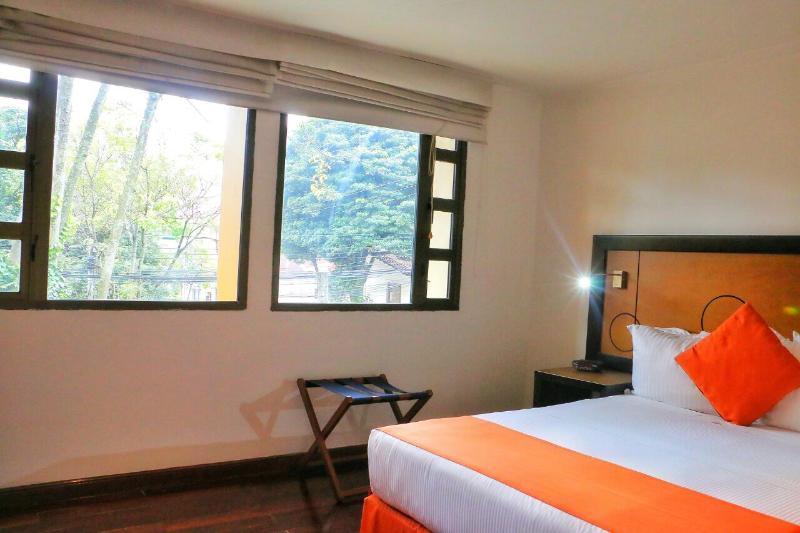 Hotel Emaus Bogotá Eksteriør bilde