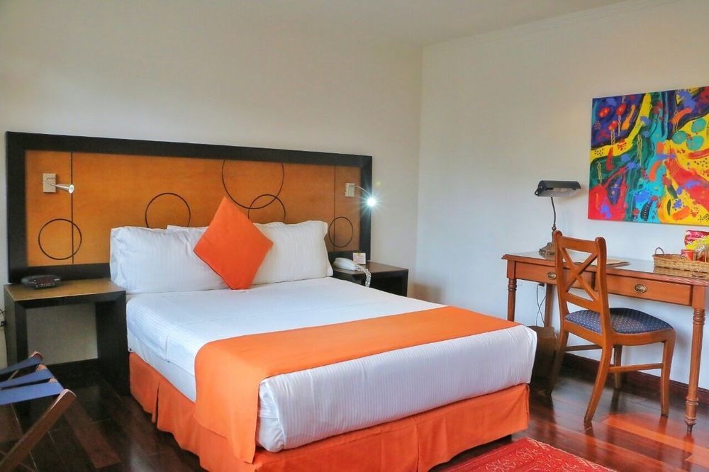 Hotel Emaus Bogotá Eksteriør bilde