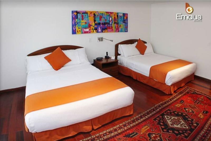 Hotel Emaus Bogotá Eksteriør bilde
